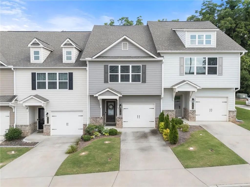 3709 Acorn Drive, Oakwood