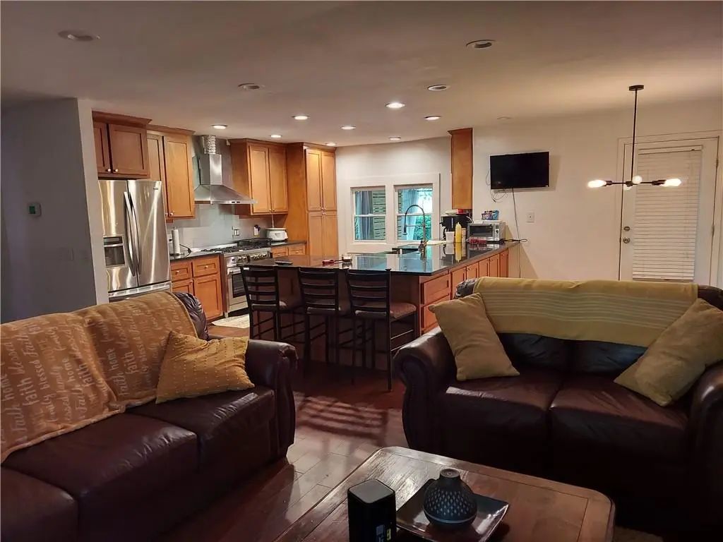 2401 Chauncey Lane Sw, Marietta