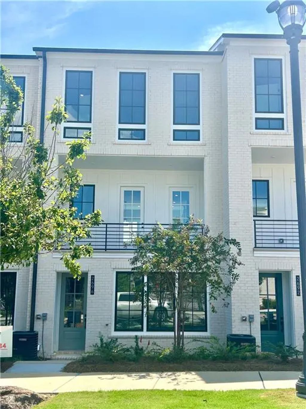Unit 34 - 2696 Mackintosh Court, Brookhaven