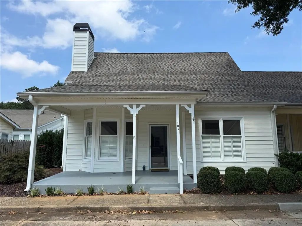 183 Victoria Way, Roswell