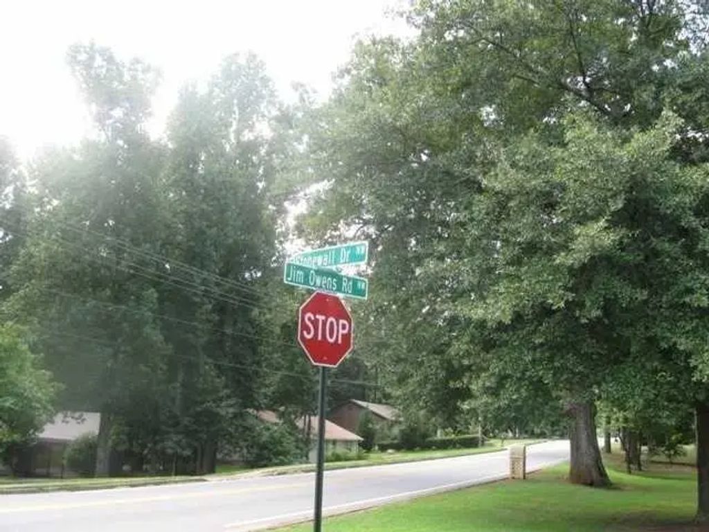 3649 Stonewall Drive Nw, Kennesaw