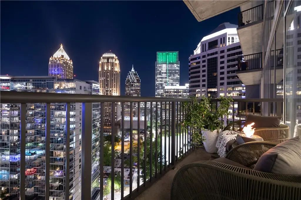 Unit 2011 - 1080 Peachtree Street Ne, Atlanta
