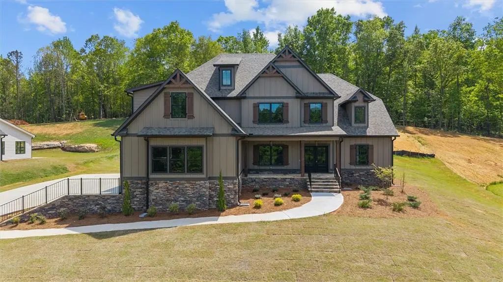 161 West Lake Boulevard, Carrollton