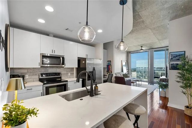 Unit 3005 - 400 W Peachtree Street Nw, Atlanta