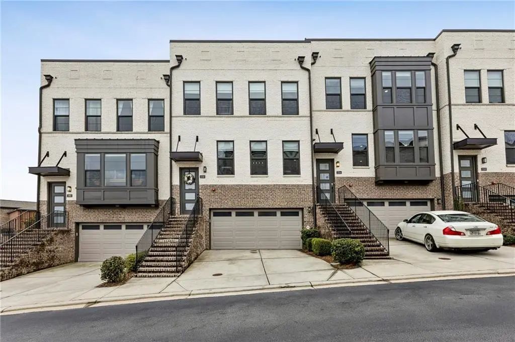 2158 Hinton Drive Se, Smyrna