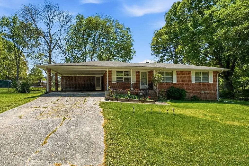 1210 Topaz Lane, Villa Rica