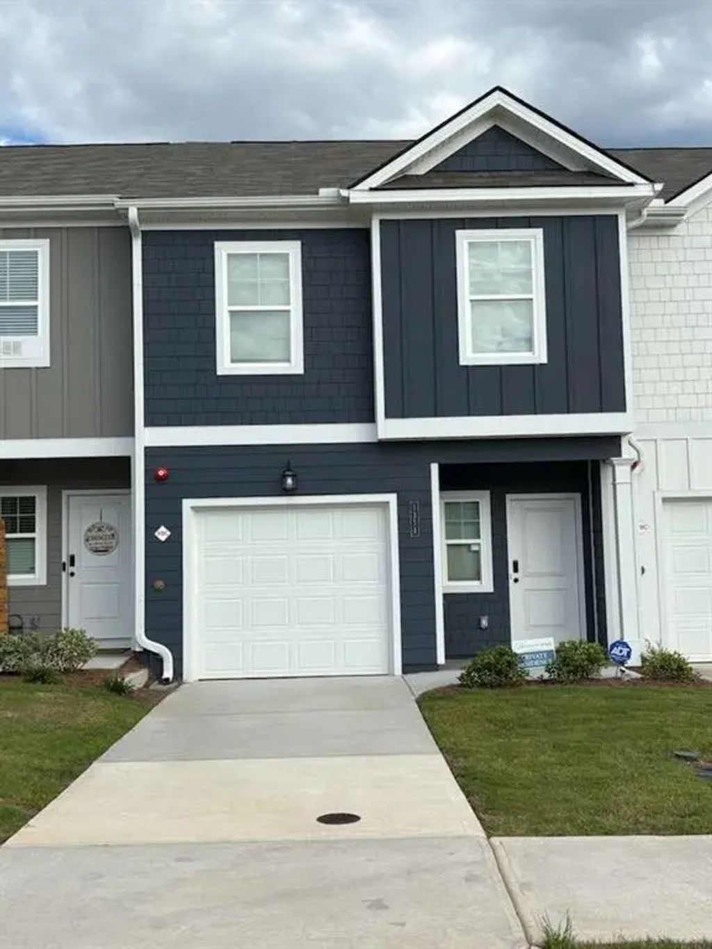 1354 Willow Brook Circle, Jonesboro