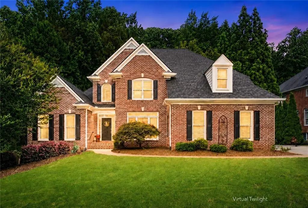 707 Inverness Way, Canton