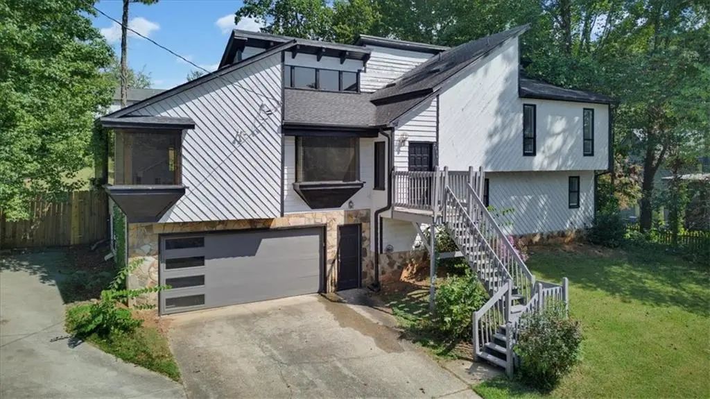 2996 Rockbridge Road, Marietta