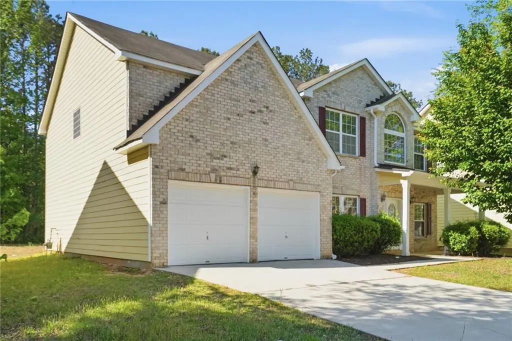 4969 Locherby Drive, Fairburn