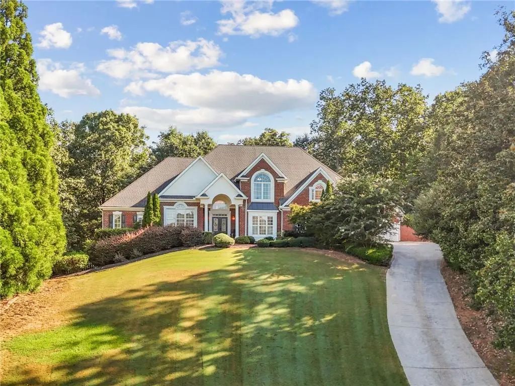 402 Mountain Point, Canton