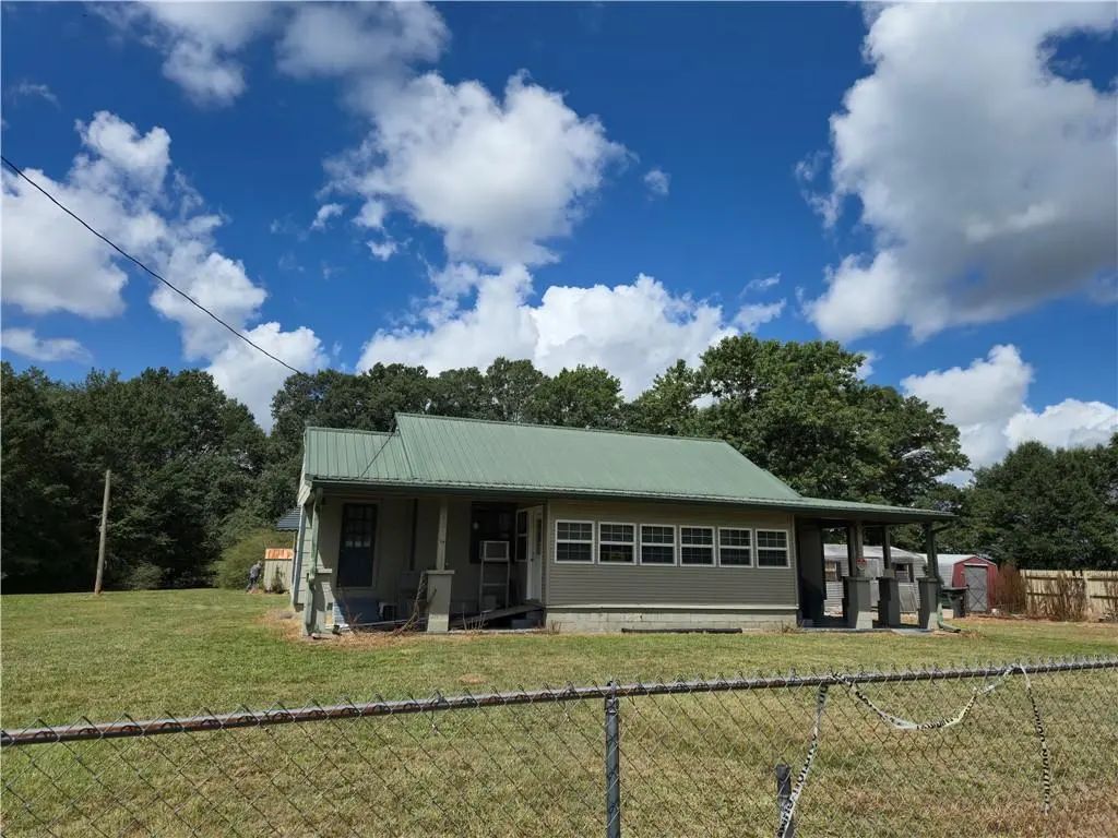 3880 Hiram Lithia Springs Road, Powder Springs