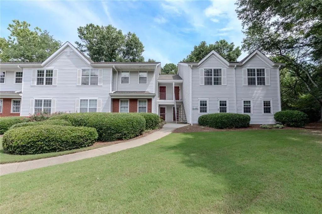 3058 Westwood Way, Alpharetta