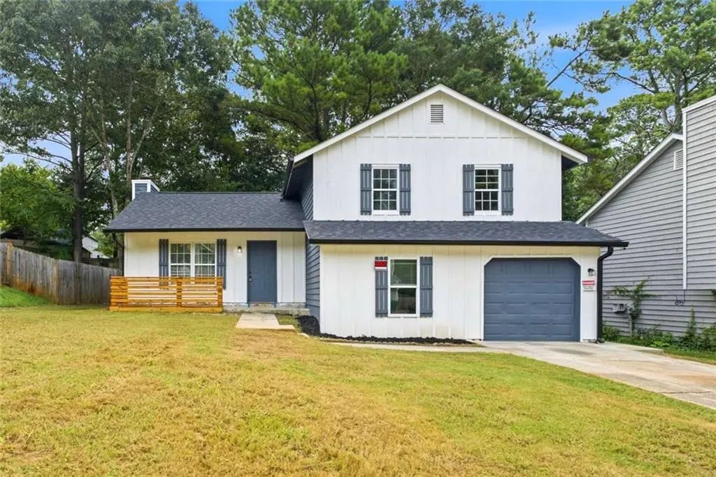 917 Lake Watch Drive, Stone Mountain