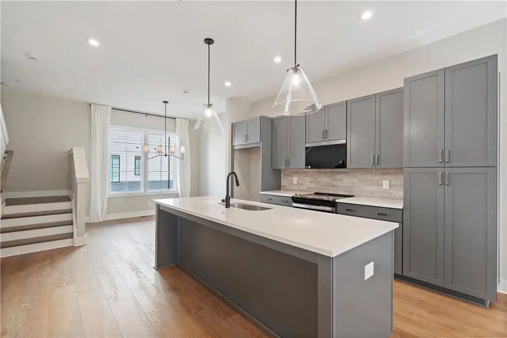 Unit 24 - 989 Bibbs Circle Nw, Atlanta