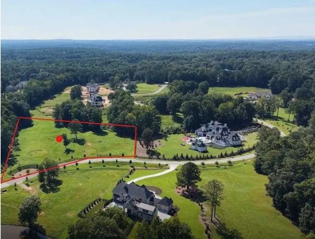 1053 Homestead Drive, Milton