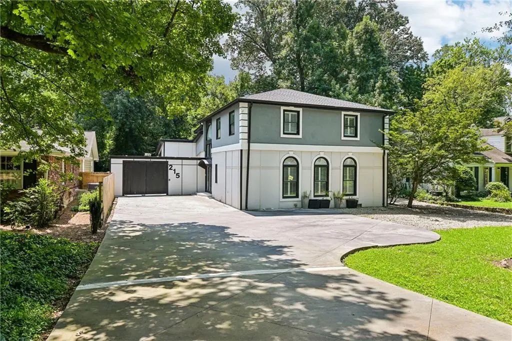 215 Camden Road Ne, Atlanta