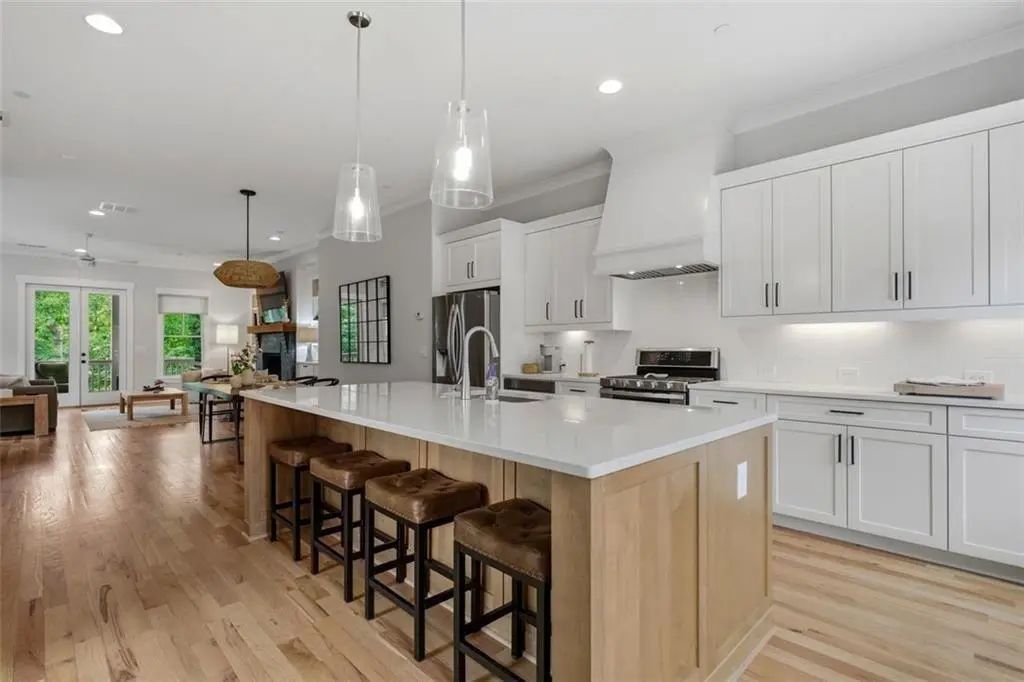 1033 Endeavour Court, Marietta