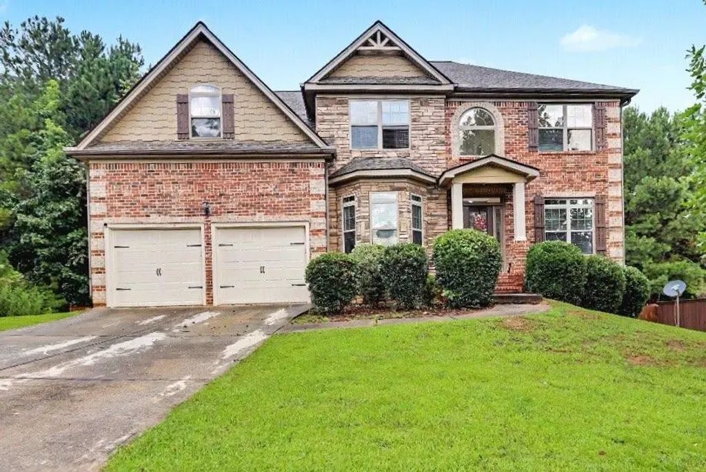825 Belmar Pass, Fairburn