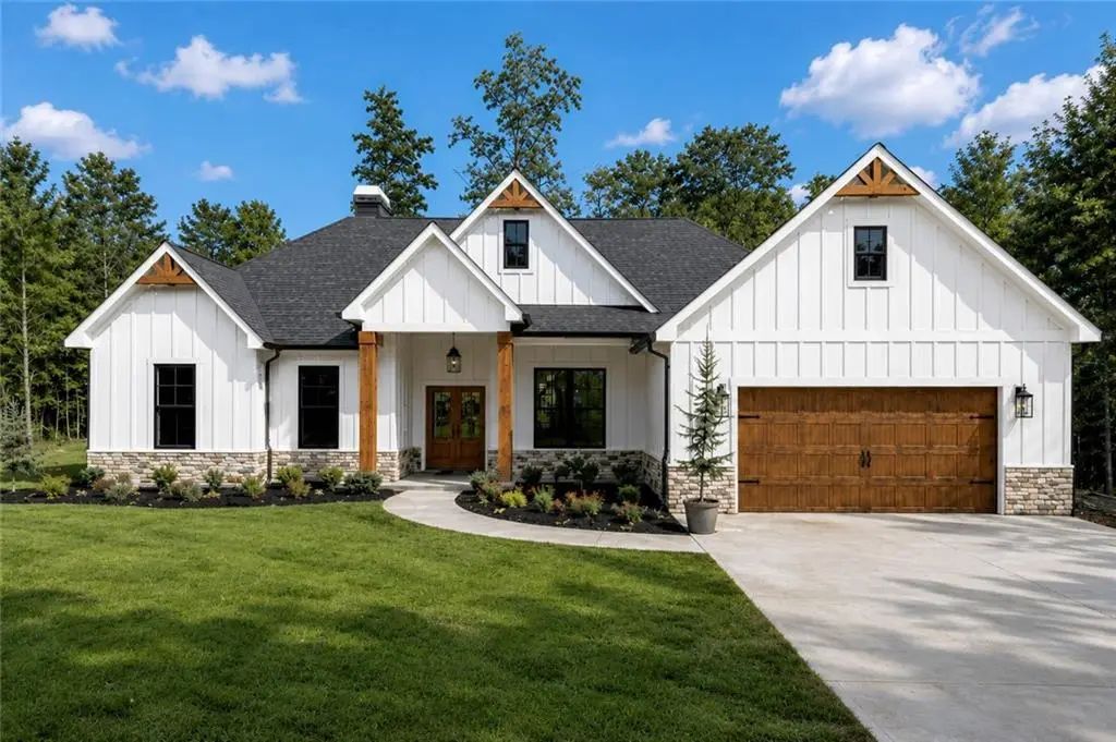 230 Banks Path, Dallas