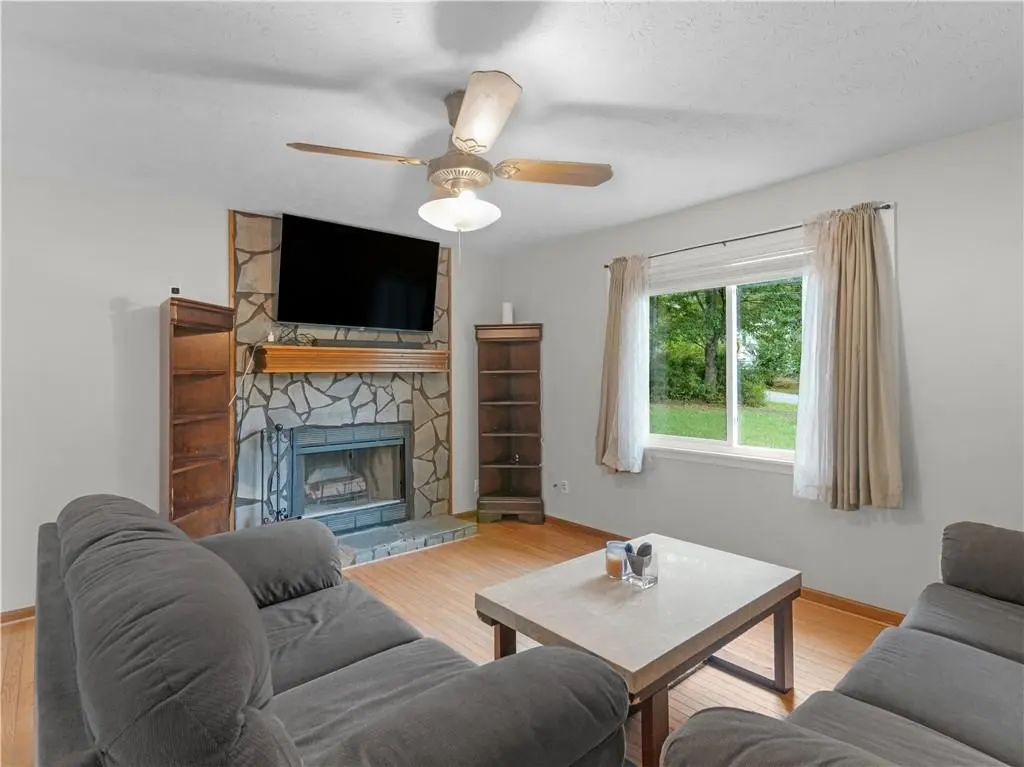 2065 Gum Creek Lane, Loganville