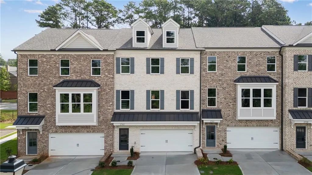2743 Hallwood Lane, Suwanee