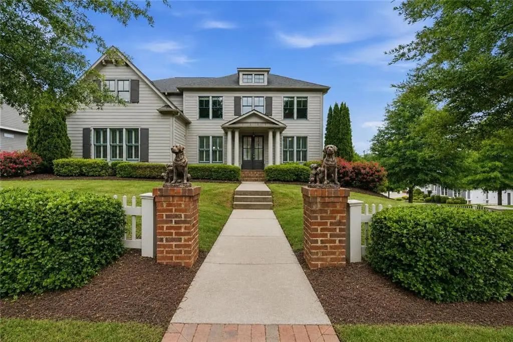 4010 Pinebrook Circle, Cumming