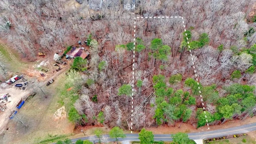 8245 Bow Trail, Woodstock