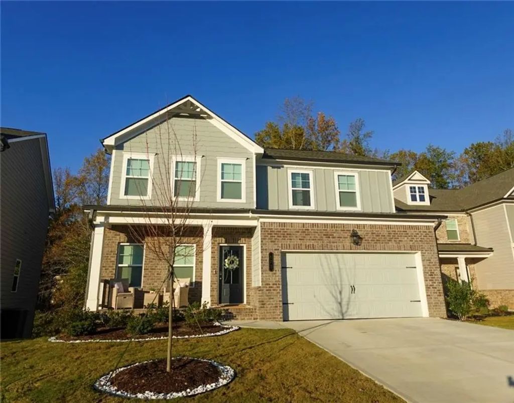 573 Auburn Crossing Drive, Auburn