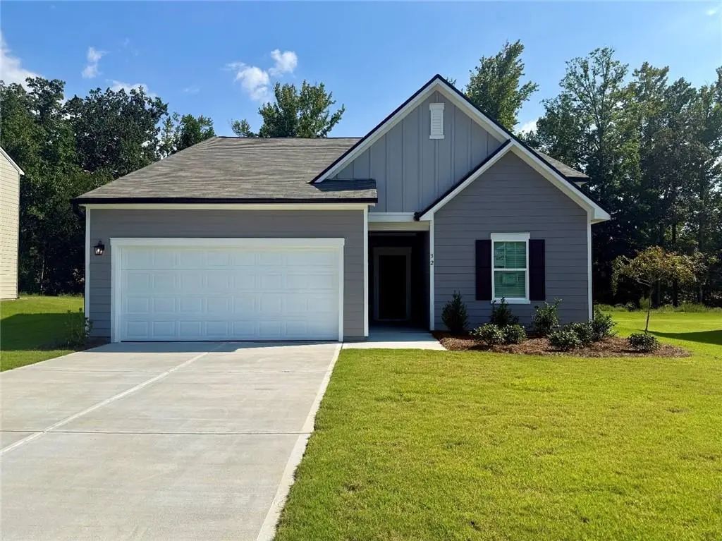 32 Crescent Boulevard, Carrollton
