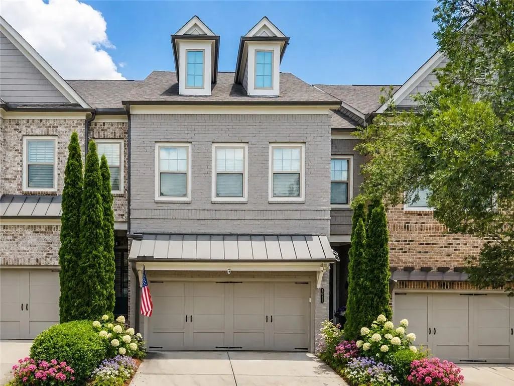 1011 Milhaven Drive, Roswell
