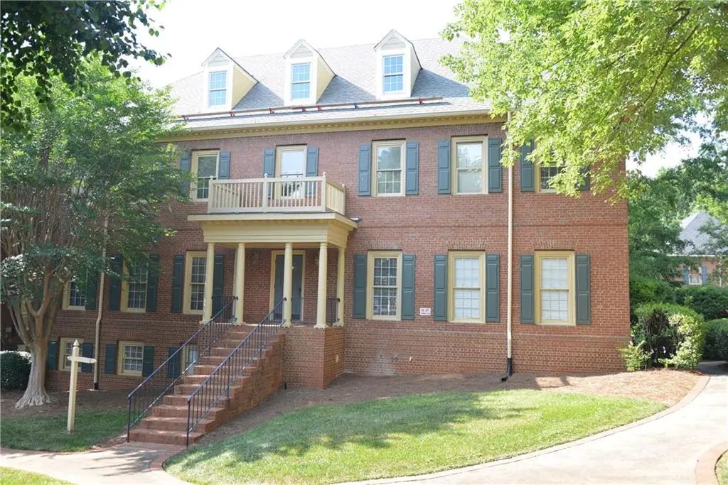 Unit E - 1071 Cambridge Square, Alpharetta