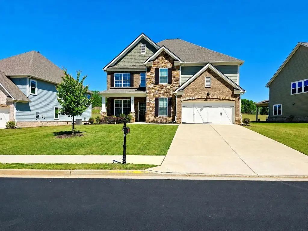 4055 Harvest Moon Court, Cumming