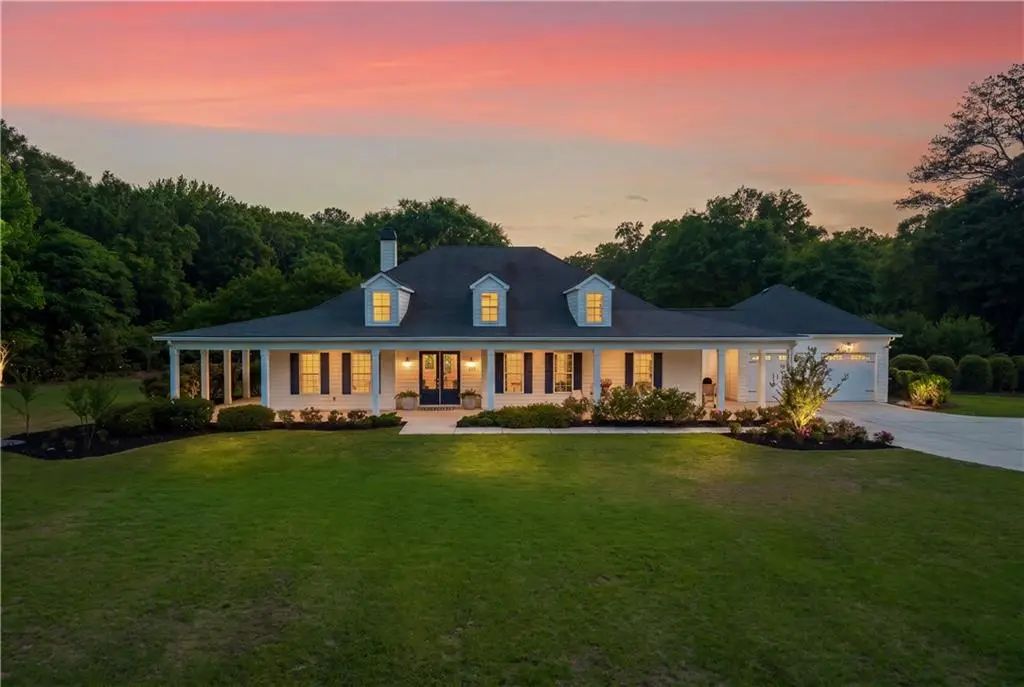 1827 Highway 92 S, Fayetteville