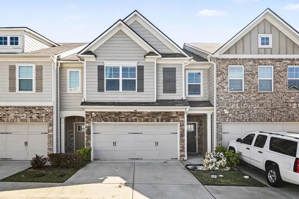 5357 Radford, Fairburn