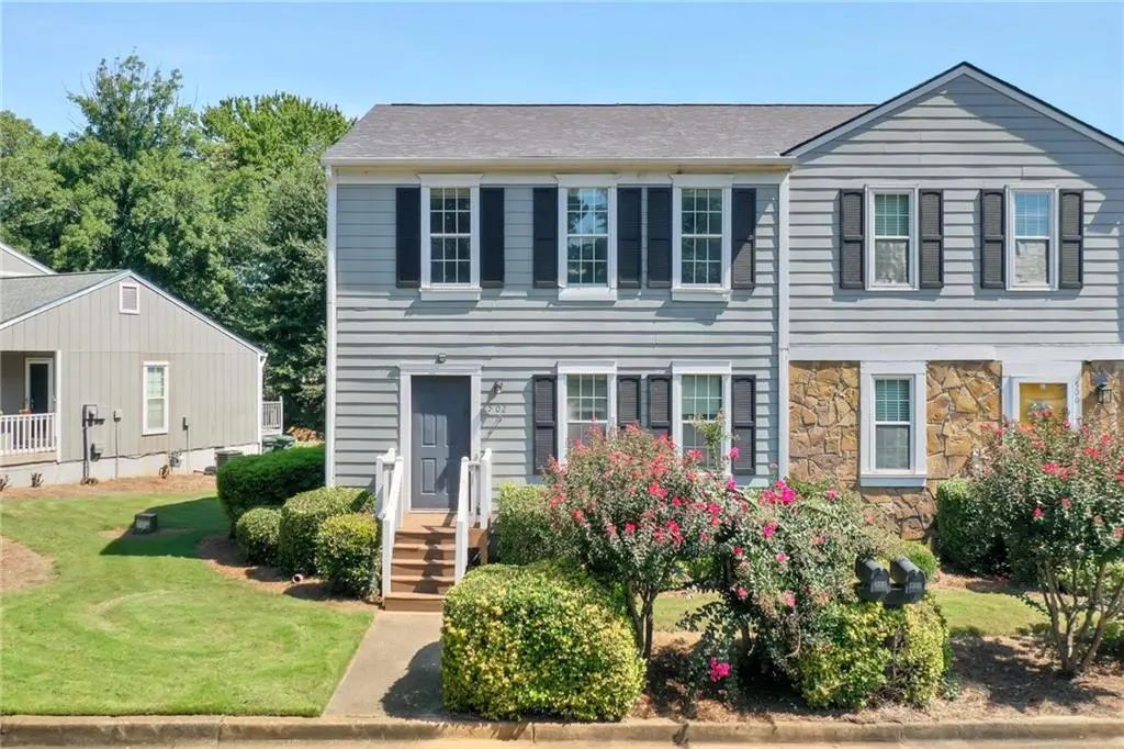 502 Harbor Lake Court, Marietta