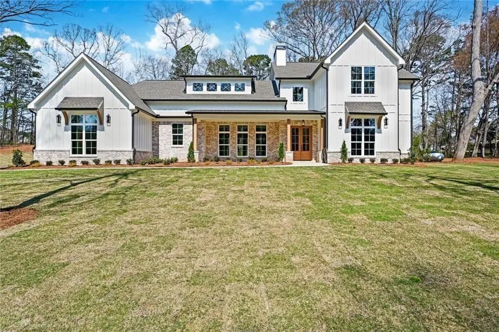 273 Hickory Hills Drive, Jefferson
