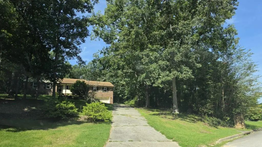 2206 Lost Forest Lane Sw, Conyers