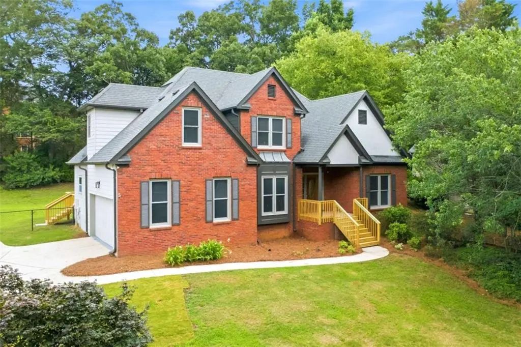 3580 Chartwell Boulevard, Suwanee