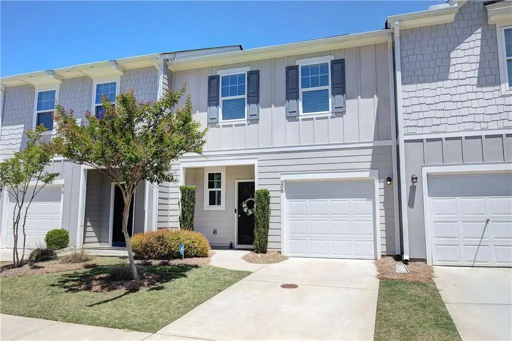 208 Grand Central Way, Cartersville