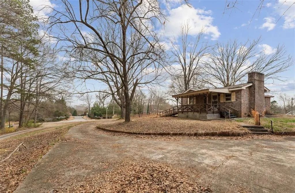 5825 Vaughn Road, Canton