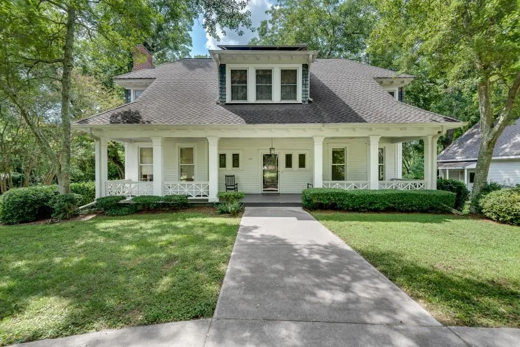 1001 Asbury Street, Oxford