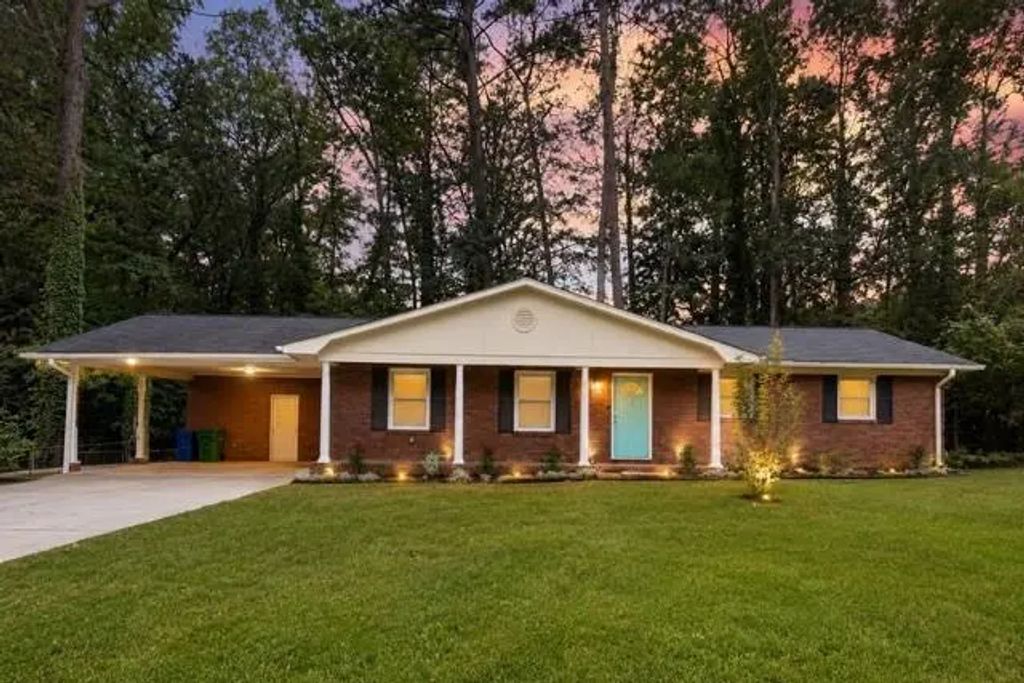 2683 Stardust Trail, Decatur