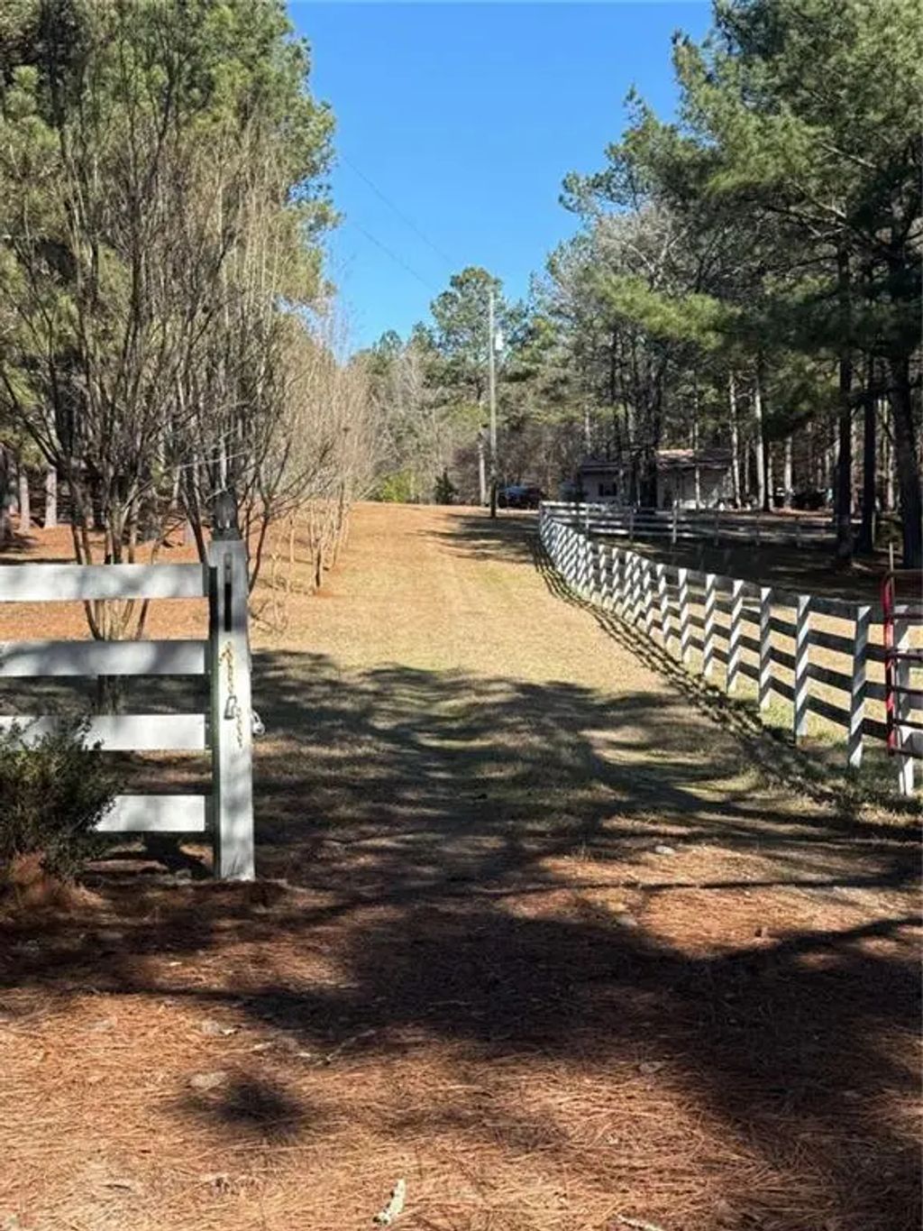670 Jefferies Road, Shady Dale