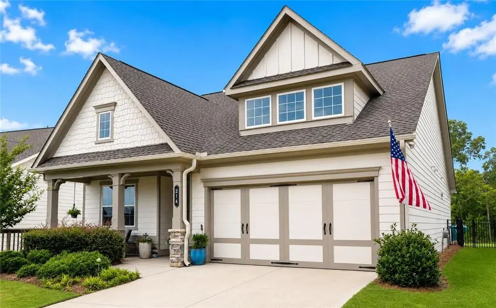 214 Hickory Bluffs Parkway, Canton