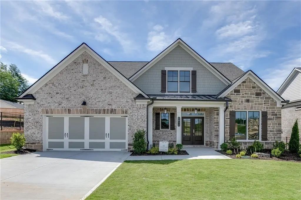 1833 Piney Bend Drive, Buford