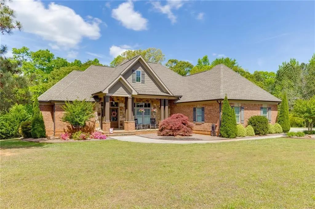 436 Thunder Road, Buford