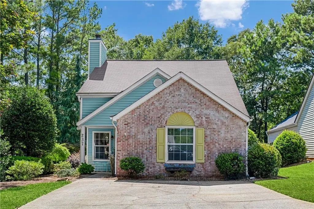 237 Dennis Drive, Alpharetta
