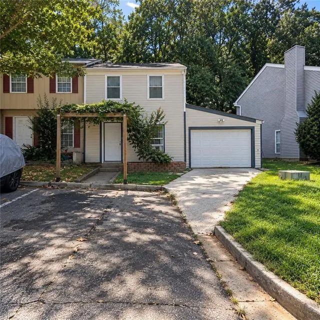 3734 Jamestown Court, Atlanta