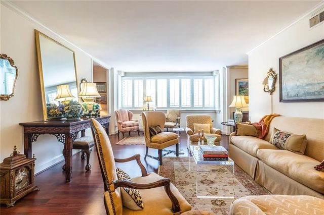 Unit A404 - 2734 Peachtree Road Nw, Atlanta